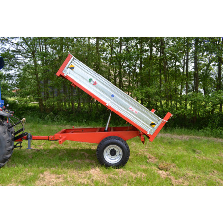 Landwirtschaftlicher Dreiseitenkipper BOXER HT 30 / 30-3Z – 3 t, hydraulisch kippbar