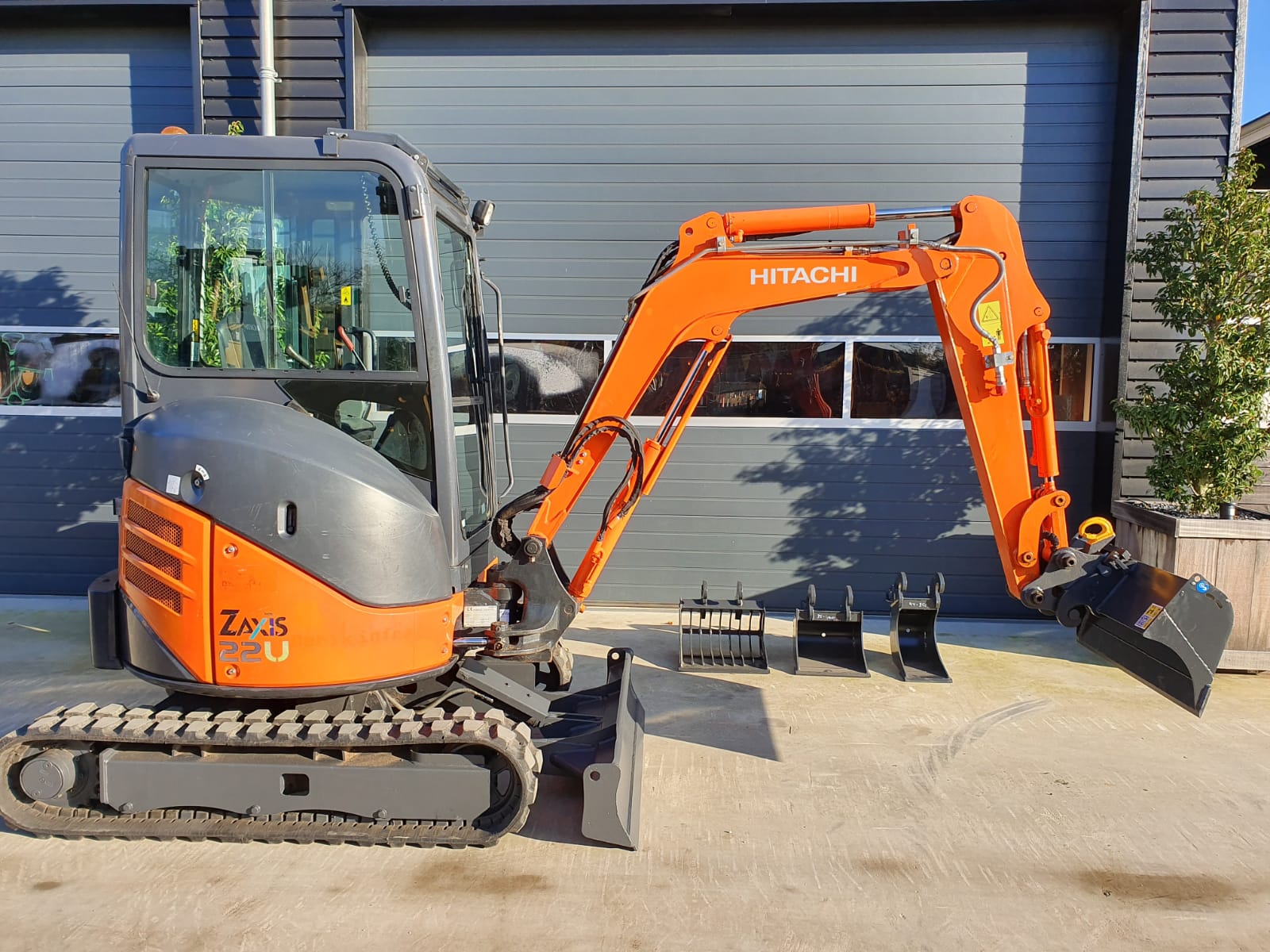 Minibagger Hitachi ZX22U-2 CLR (2014) – 2,53 t