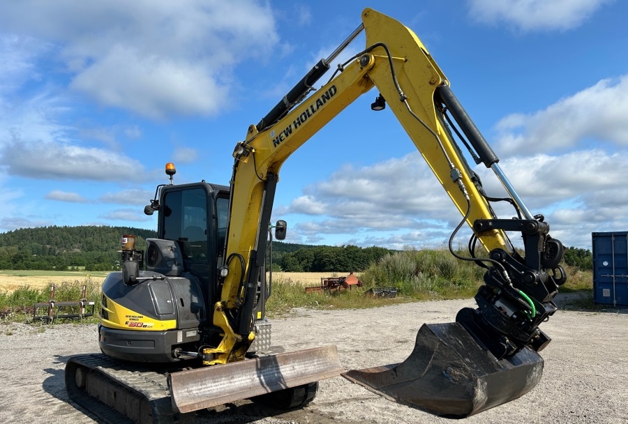 Minibagger New Holland E50B SR (2012) – 5,1 t