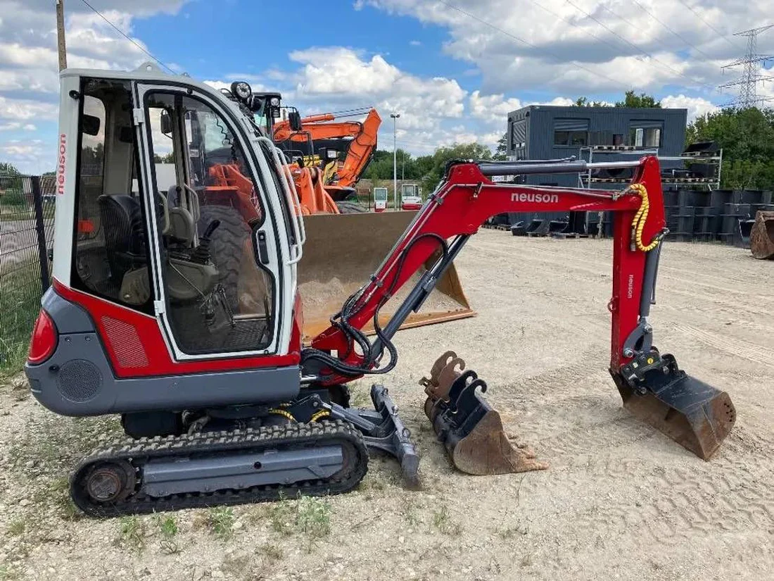 Minibagger Wacker Neuson 2202 RDV (1998) – 2 t – 3.178 Betriebsstunden